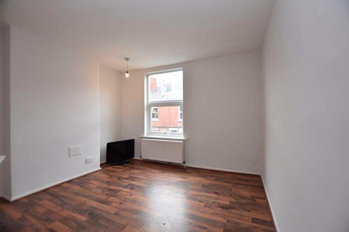 4 Bedroom Terraced House To Rent In Drayton Street, Nottingham, NG5