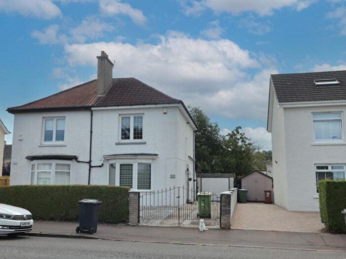 2 Bedroom Flat To Rent In Dyke Road, Knightswood, Glasgow, G13