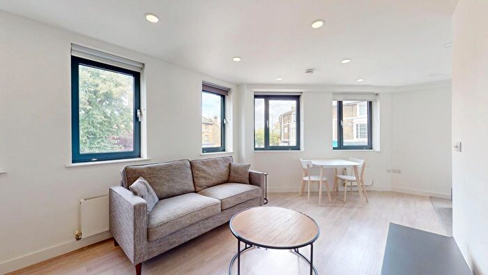 Studio To Rent In St. Peters Street, Bedford, MK40