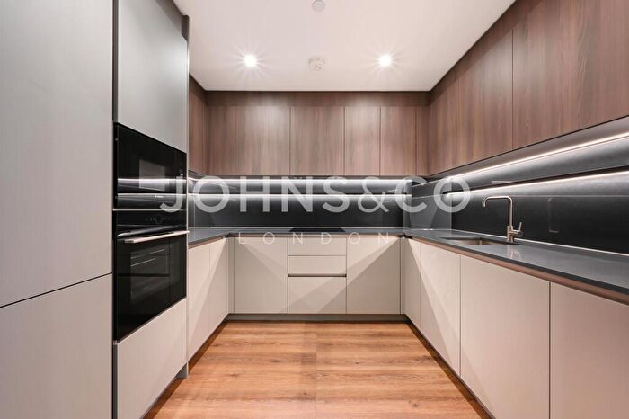 2 Bedroom Apartment To Rent In Bow View, Maple Mews, London, E3