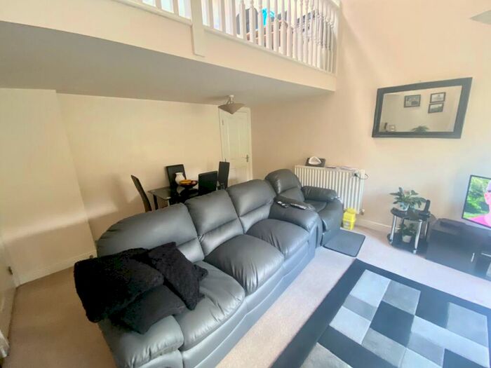 2 Bedroom Apartment To Rent In Longfellow Court, Mytholmroyd, HX7