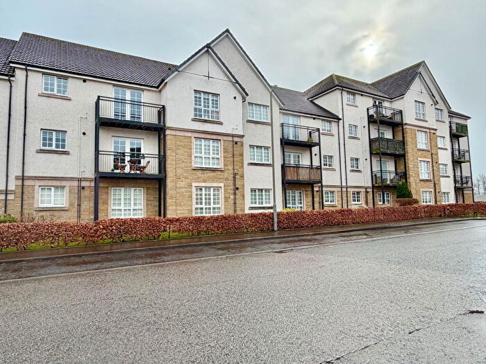 2 Bedroom Flat For Sale In Crown Crescent, Larbert, FK5