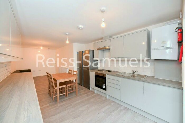 5 Bedroom Terraced House To Rent In Lockesfield Place, London, E14