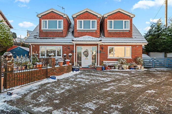 3 Bedroom Detached House For Sale In Farm Road, Merthyr Tydfil, CF48