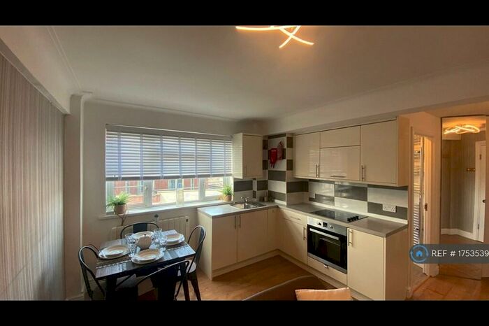 1 Bedroom Flat To Rent In Ashford Court, London, NW2