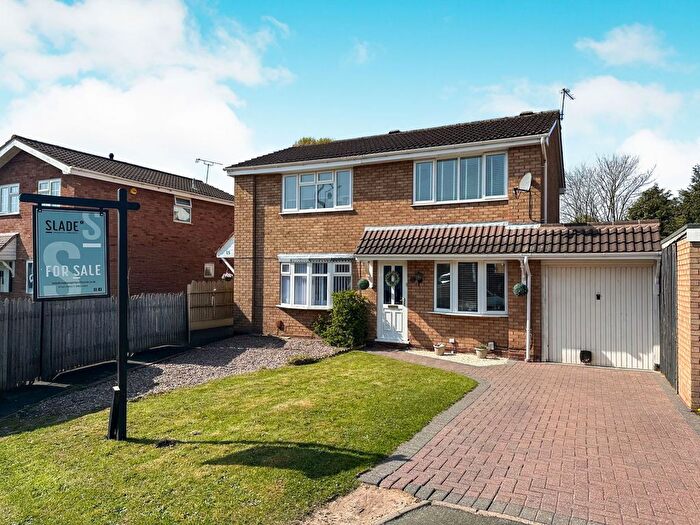 2 Bedroom Semi-Detached House For Sale In Willerby Fold, Wolverhampton, WV10