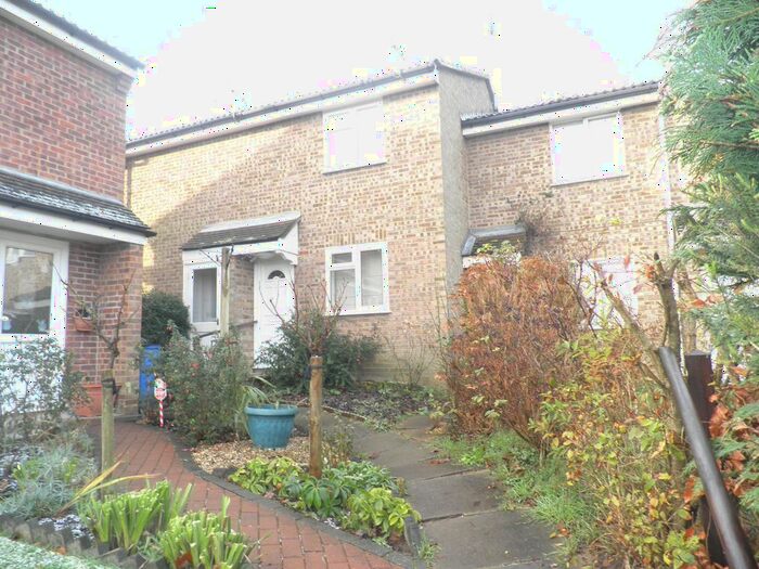 2 Bedroom Property To Rent In Copperwood, Ashford, TN24