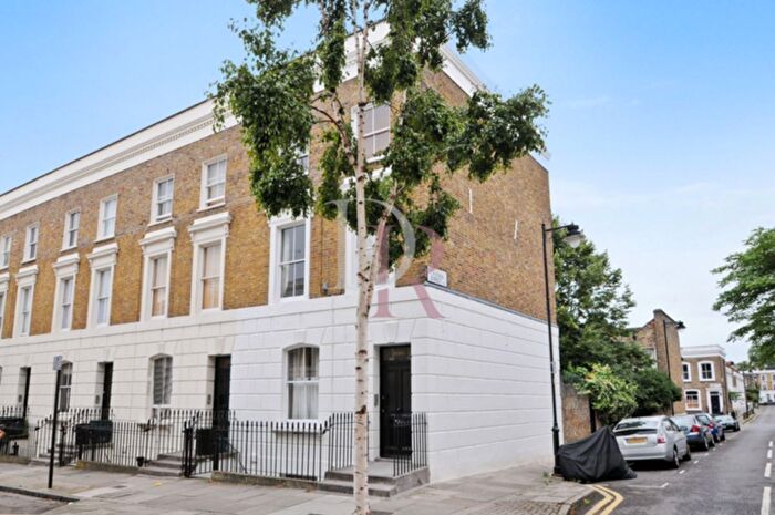 1 Bedroom Flat For Sale In Packington Street, Islington, N1