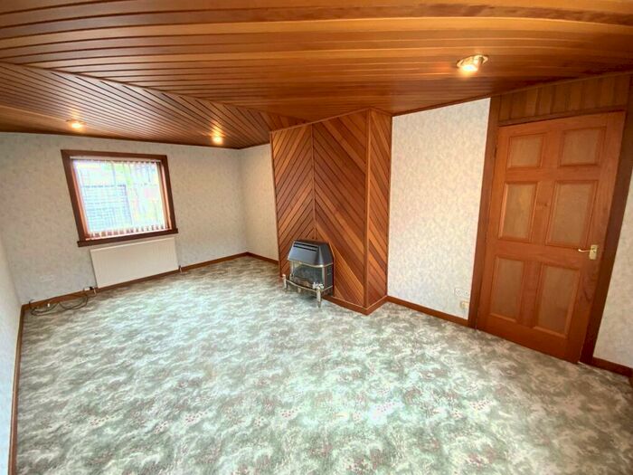 3 Bedroom SemiDetached House For Sale In Kirkshotts Terrace, Cardenden