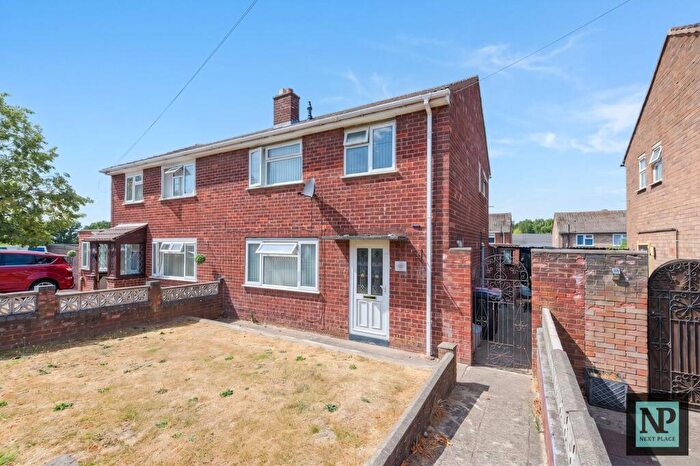 3 Bedroom Semi-Detached House For Sale In Piccadilly Crescent, Piccadilly, B78