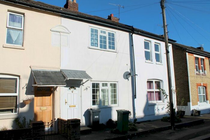 2 Bedroom Terraced House To Rent In Lyndale Road, Redhill, RH1