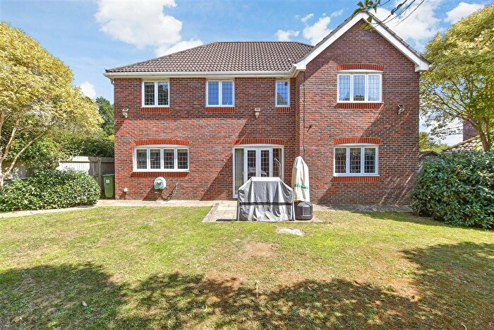 5 Bedroom Detached House For Sale In Great Lime Kilns, Southwater, Horsham, West Sussex, RH13