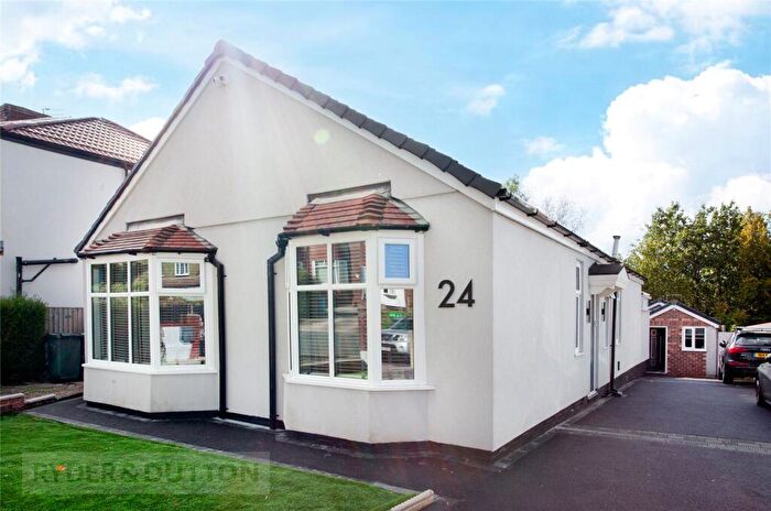 3 Bedroom Bungalow For Sale In Mossway, Alkrington, Middleton, Manchester, M24