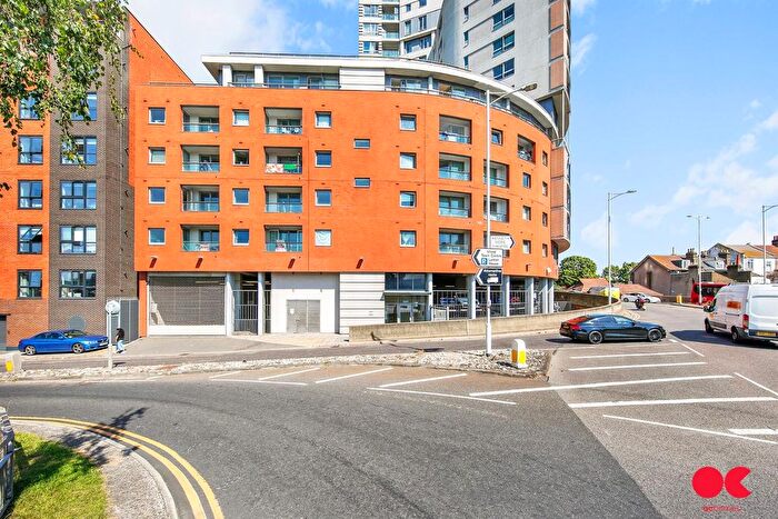 1 Bedroom Flat To Rent In High Road, Ilford, IG1