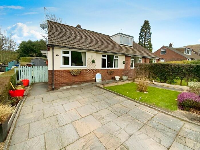 2 Bedroom Semi-Detached Bungalow For Sale In Richmond Crescent, Mossley, OL5