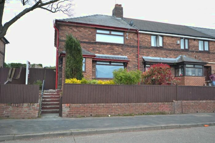 3 Bedroom End Of Terrace House To Rent In Cumberland Avenue, St Helens, WA10