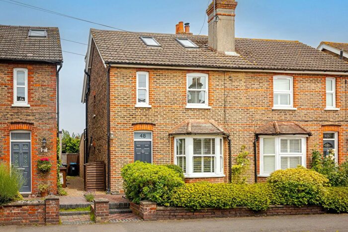 3 Bedroom Semi Detached House For Sale In Godstone Road, Lingfield, RH7