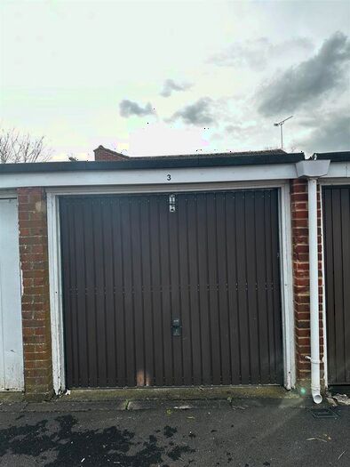 Garage / Parking To Rent In Trent Court, Andover, SP10