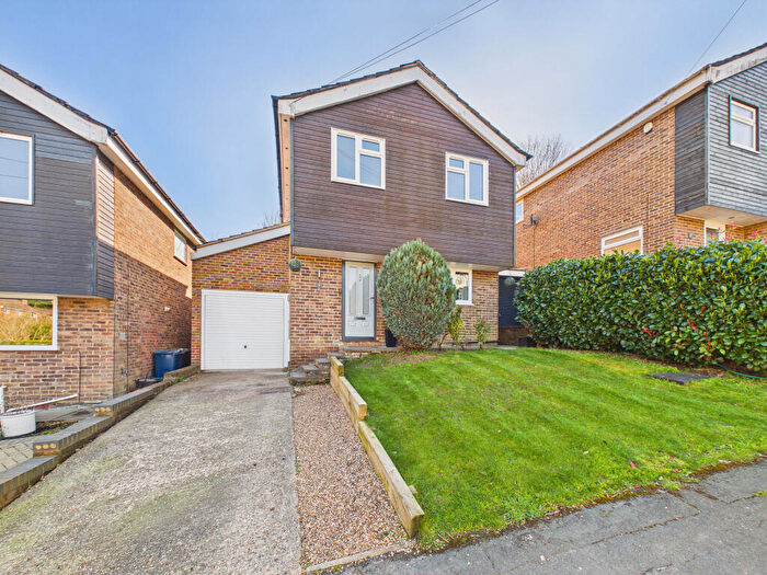 4 Bedroom Detached House For Sale In Highwoods Drive, Marlow, Buckinghamshire, SL7