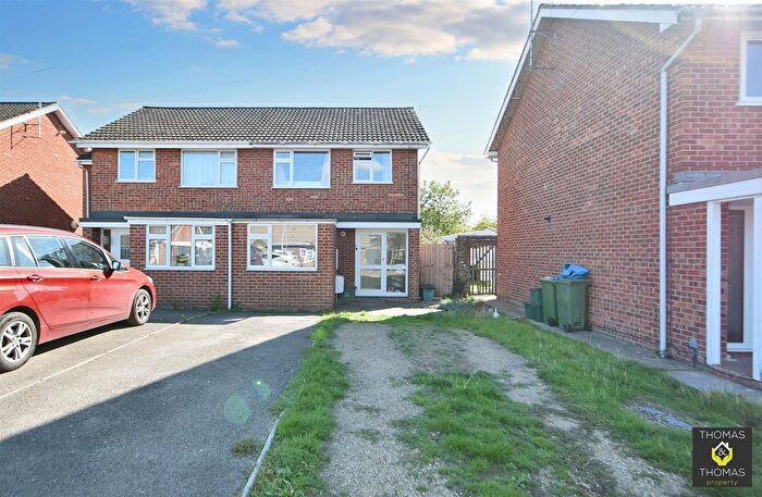 3 Bedroom Semi-Detached House To Rent In Stanwick Gardens, Cheltenham, GL51