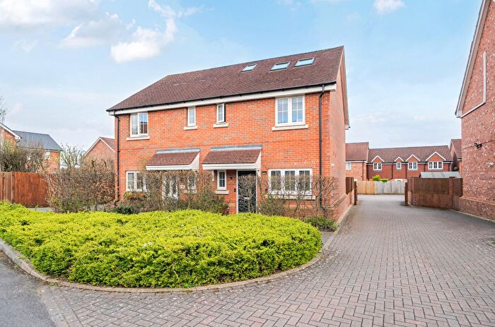 4 Bedroom Semi Detached House For Sale In Lily Road, Four Marks, Alton, Hampshire, GU34