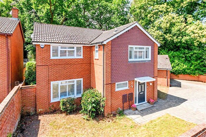 4 Bedroom Detached House For Sale In Lambsfrith Grove, Hempstead, Gillingham, Kent, ME7