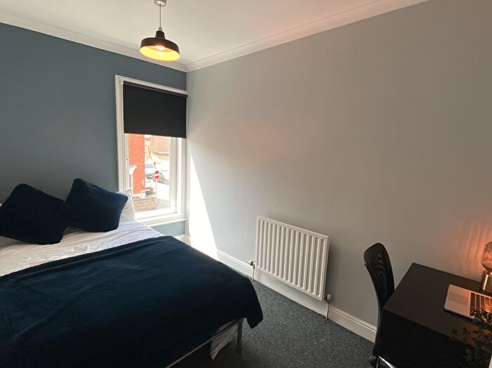 3 Bedroom Terraced House To Rent In Kirkby Street - Bed, LN5