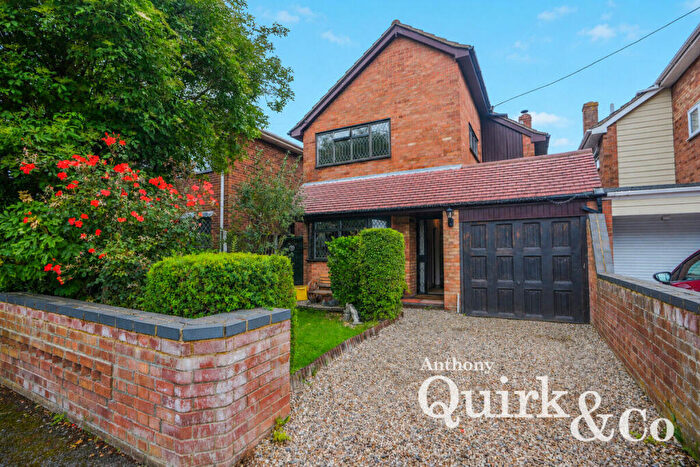 3 Bedroom Detached House For Sale In Rose Road, Canvey Island, SS8