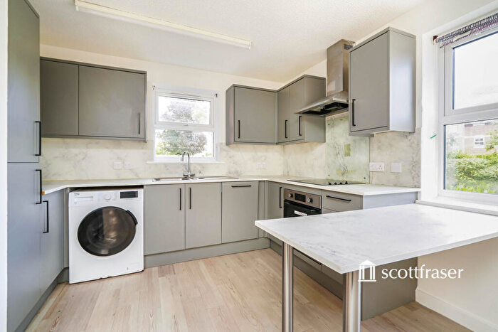 2 Bedroom Apartment To Rent In Jackman Close, Abingdon, OX14
