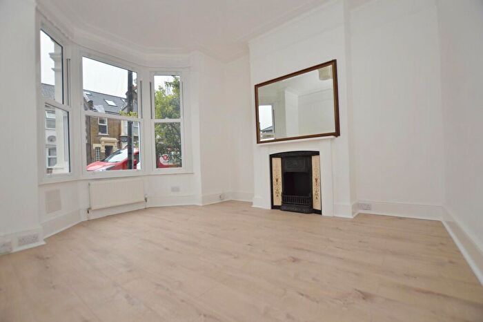 2 Bedroom Apartment To Rent In Newport Road, London, E10