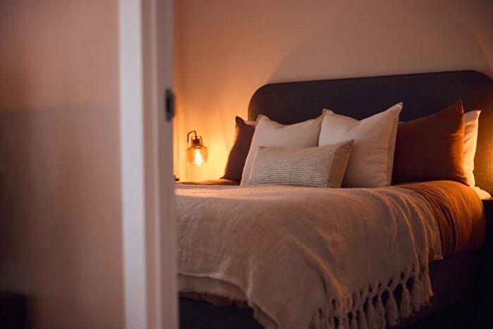 1 Bedroom Apartment To Rent In Lower Essex Street, Birmingham, B5