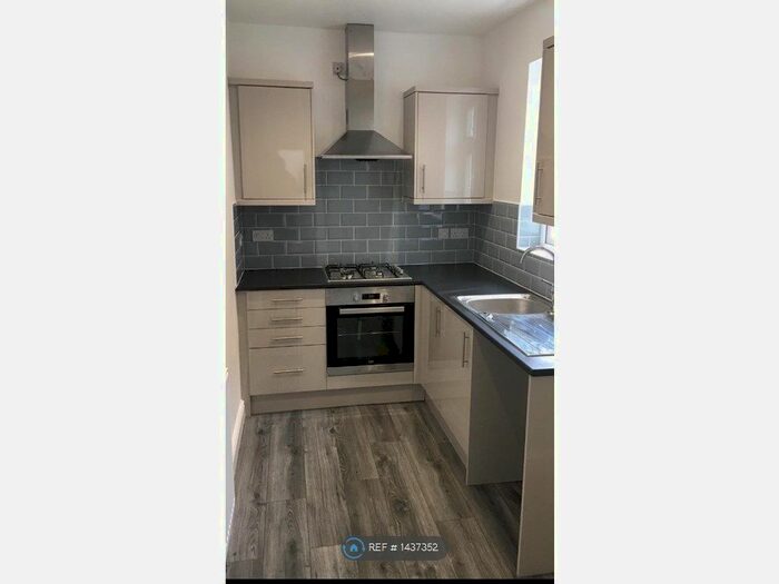 3 Bedroom Terraced House To Rent In Sheridan Street, Leicester, LE2