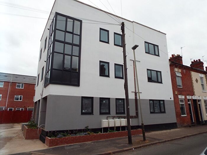 2 Bedroom Flat To Rent In Saffron Hill Road, Leicester, LE2