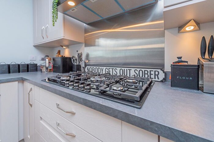 5 Bedroom Detached House For Sale In Riddles Avenue, Willaston, Nantwich, Cheshire, CW5