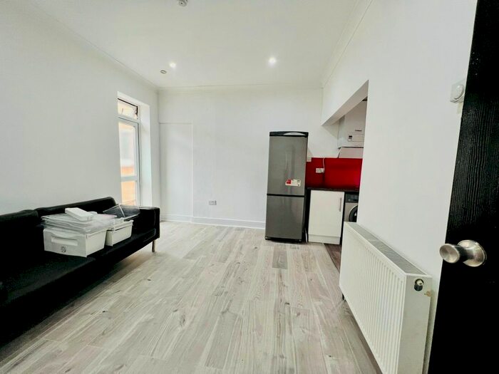 1 Bedroom Maisonette To Rent In Sussex Road, Harrow, HA1