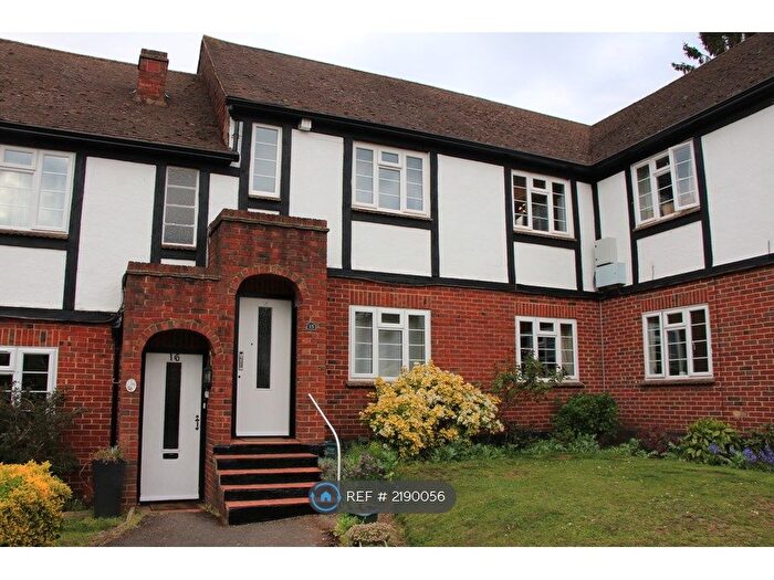3 Bedroom Maisonette To Rent In Arlington Lodge, Weybridge, KT13