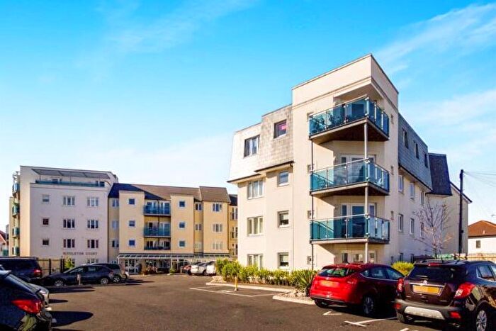 1 Bedroom Apartment For Sale In Middleton Court Picton Avenue, Porthcawl, CF36