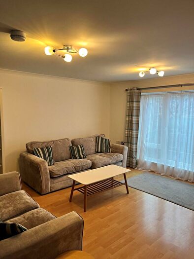2 Bedroom Flat To Rent In Lower London Road, Edinburgh, EH7