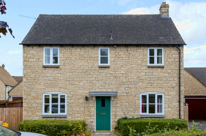 3 Bedroom Detached House To Rent In Bourton-on-the-Water, Cheltenham, Gloucestershire, GL54