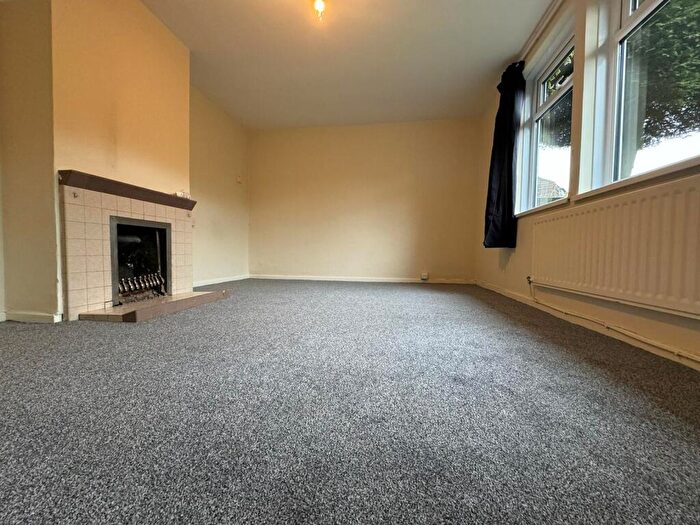 3 Bedroom Semi-Detached House To Rent In Cheltenham Grove, Silverdale, ST5