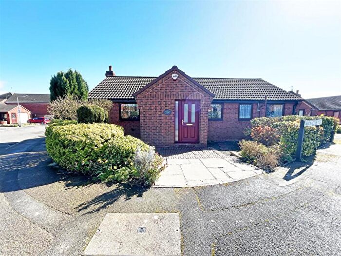 3 Bedroom Detached Bungalow To Rent In Ashwater Drive, Mapperley Plains, Nottingham, NG3