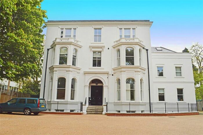 2 Bedroom Flat To Rent In Cambridge Park, Twickenham TW1