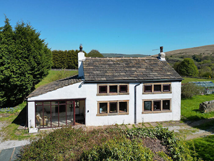 3 Bedroom Detached House For Sale In Rake Head Barn, Inchfield Road, Walsden, OL14