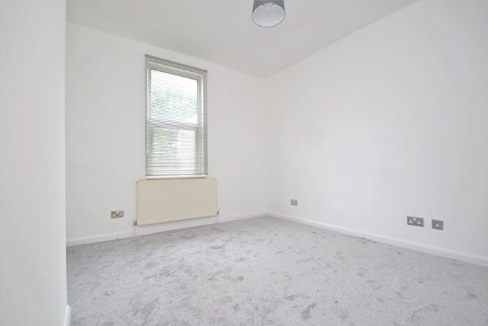 2 Bedroom Flat To Rent In Springbank Road London, SE13