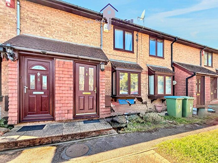 2 Bedroom Terraced House For Sale In Bay Close, Sholing, SO19