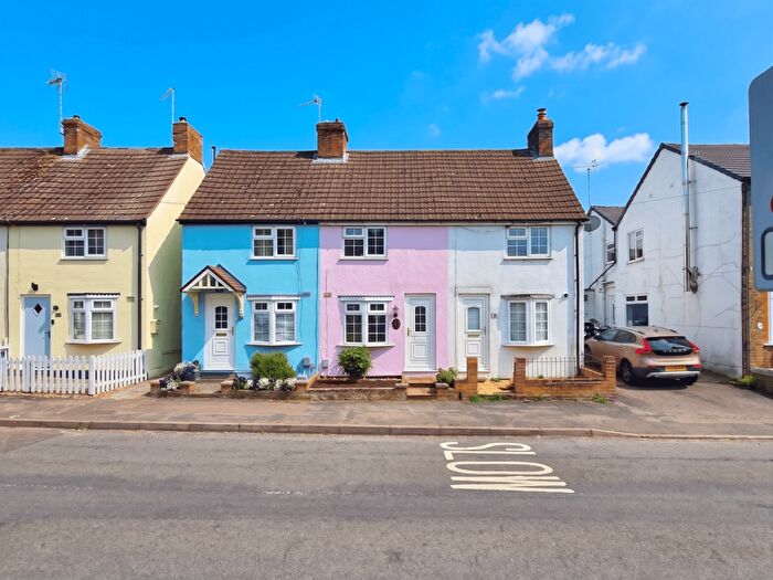 2 Bedroom Terraced House For Sale In The Brache, Maulden, Bedfordshire, MK45