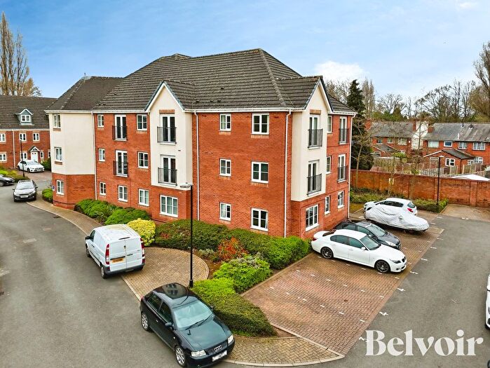 2 Bedroom Flat For Sale In The Avenue, Darlaston, WS10