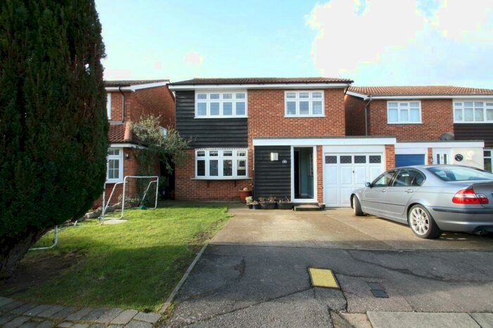4 Bedroom Detached House To Rent In Marlborough Close, Grays, RM16