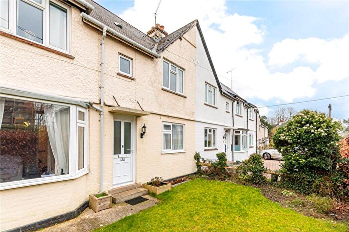 1 Bedroom Apartment For Sale In The Crescent, Pewsey, Wiltshire, SN9