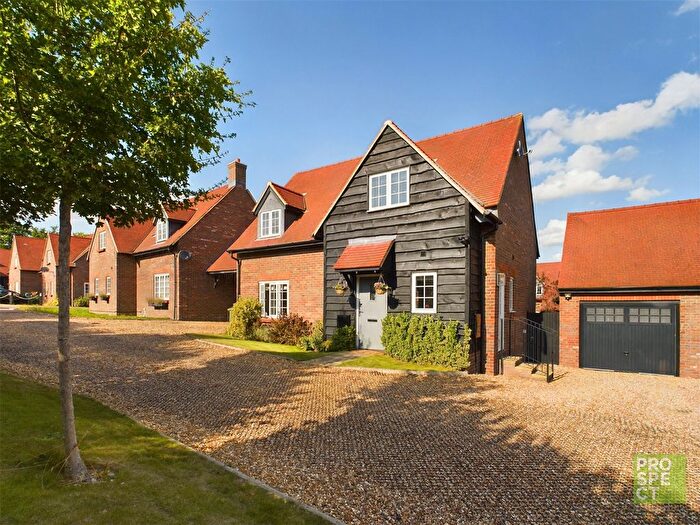 3 Bedroom Detached House For Sale In Woodland View, Saunderton, High Wycombe, Buckinghamshire, HP14